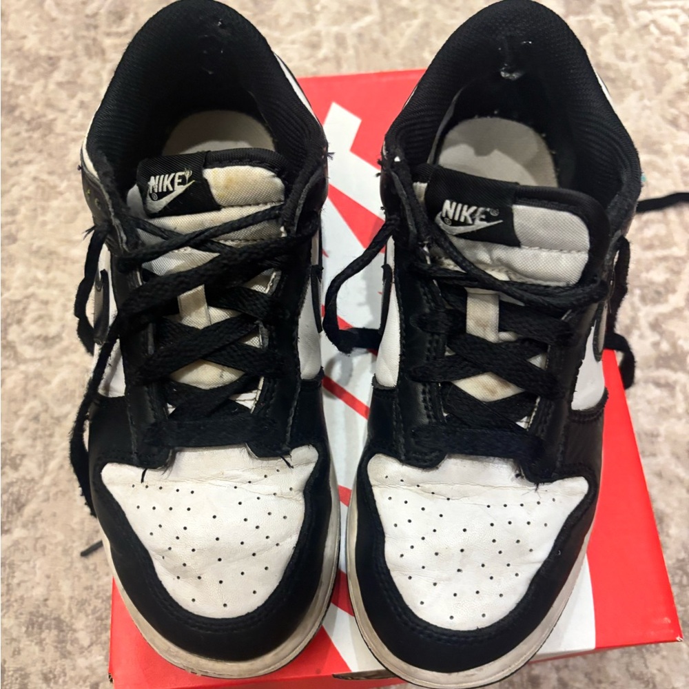 Nike Dunk Low Black and White size 2.5 kids